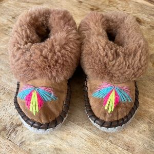 Onaie Slippers